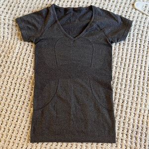 COPY - Lululemon swiftly short sleeve